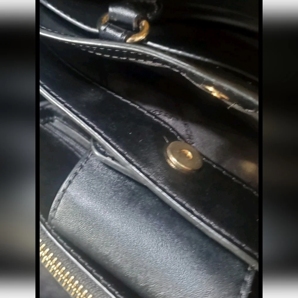 Michael Kors Everly Plain & Sapphino Leather Handbag With Shoulder Strap